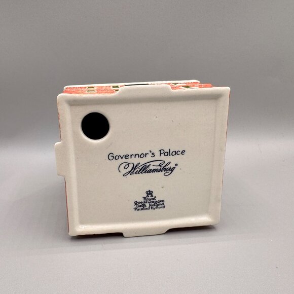 Governor’s Palace Williamsburg Royal Goedewaagen Delft Holland Figurine - Picture 5 of 5
